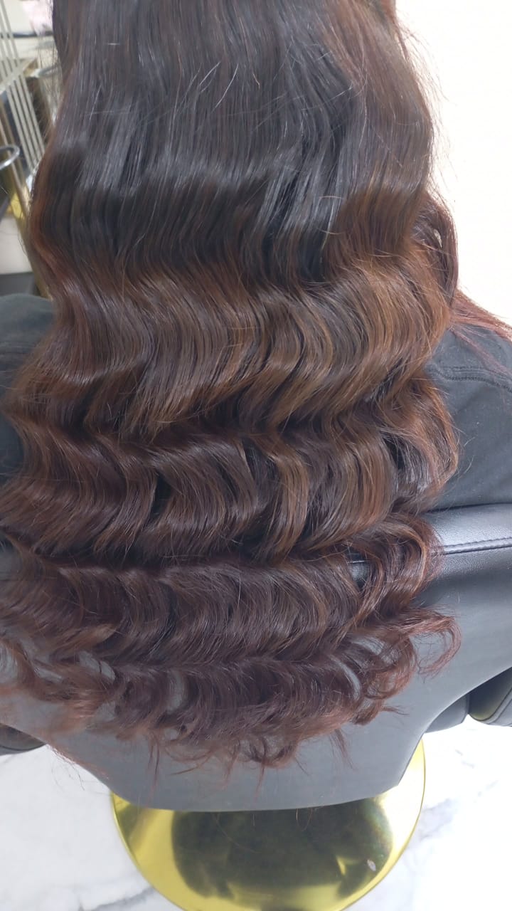 Glossy Hollywood Waves
